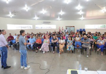 Marçal reune diretores e fala da importância do cuidado com as escolas